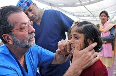 Dr.Vincent's checking a patient